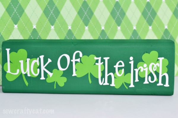 Lucky Wood Projects Ideas for St. Patrick's Day- Luck of the Irish Block