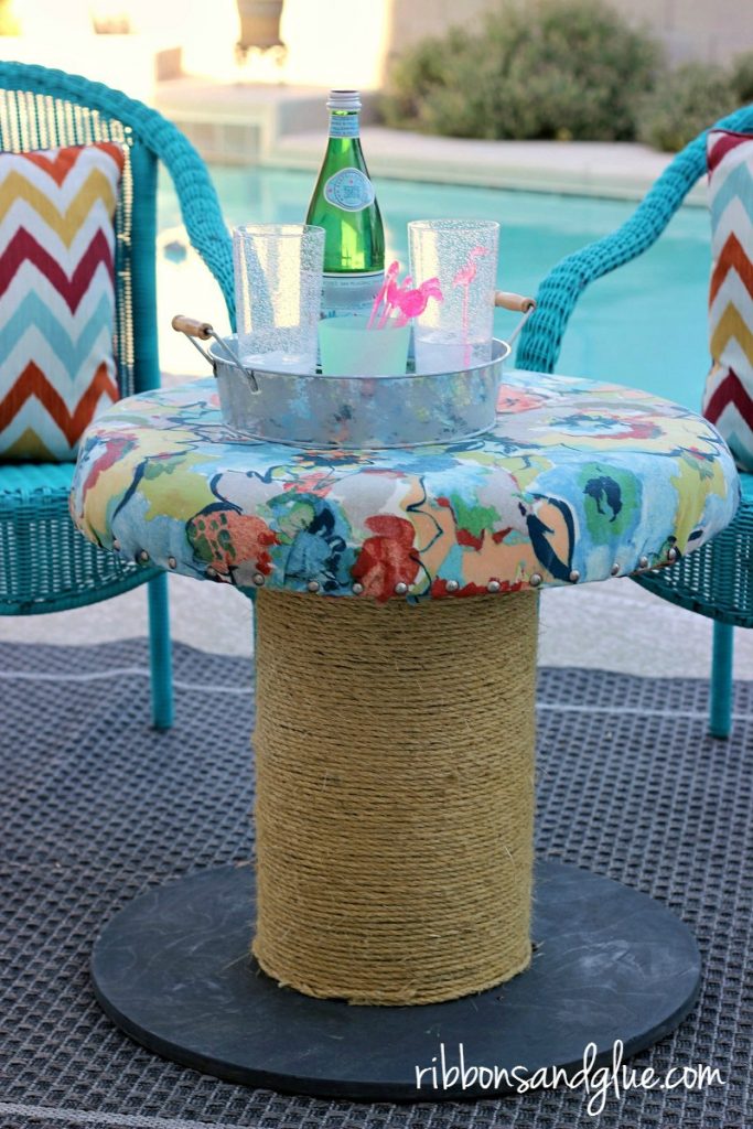 Create an DIY Outdoor Spool Table or Stool easily out of a Wood Spool 
