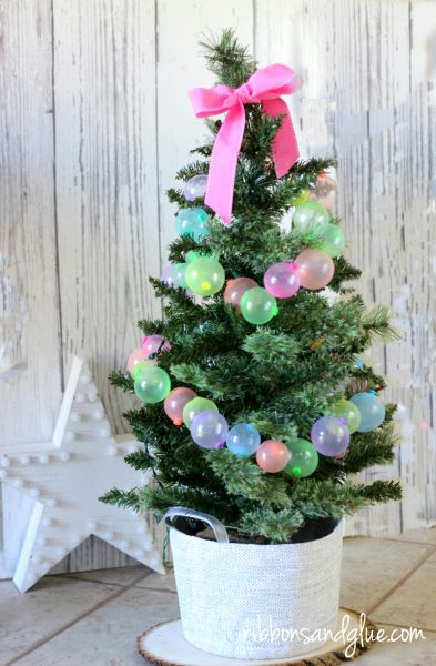 Christmas Decorating Fun with Oonies