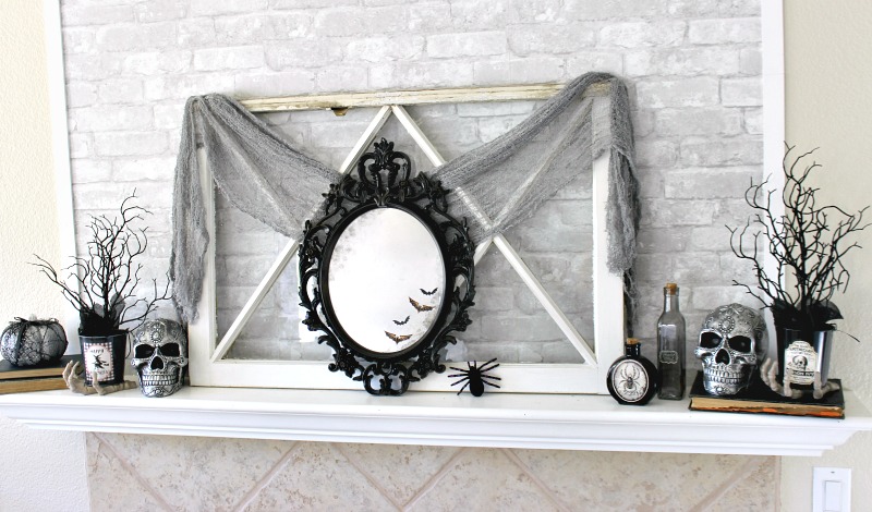 Spooky Halloween Mantel Deoor